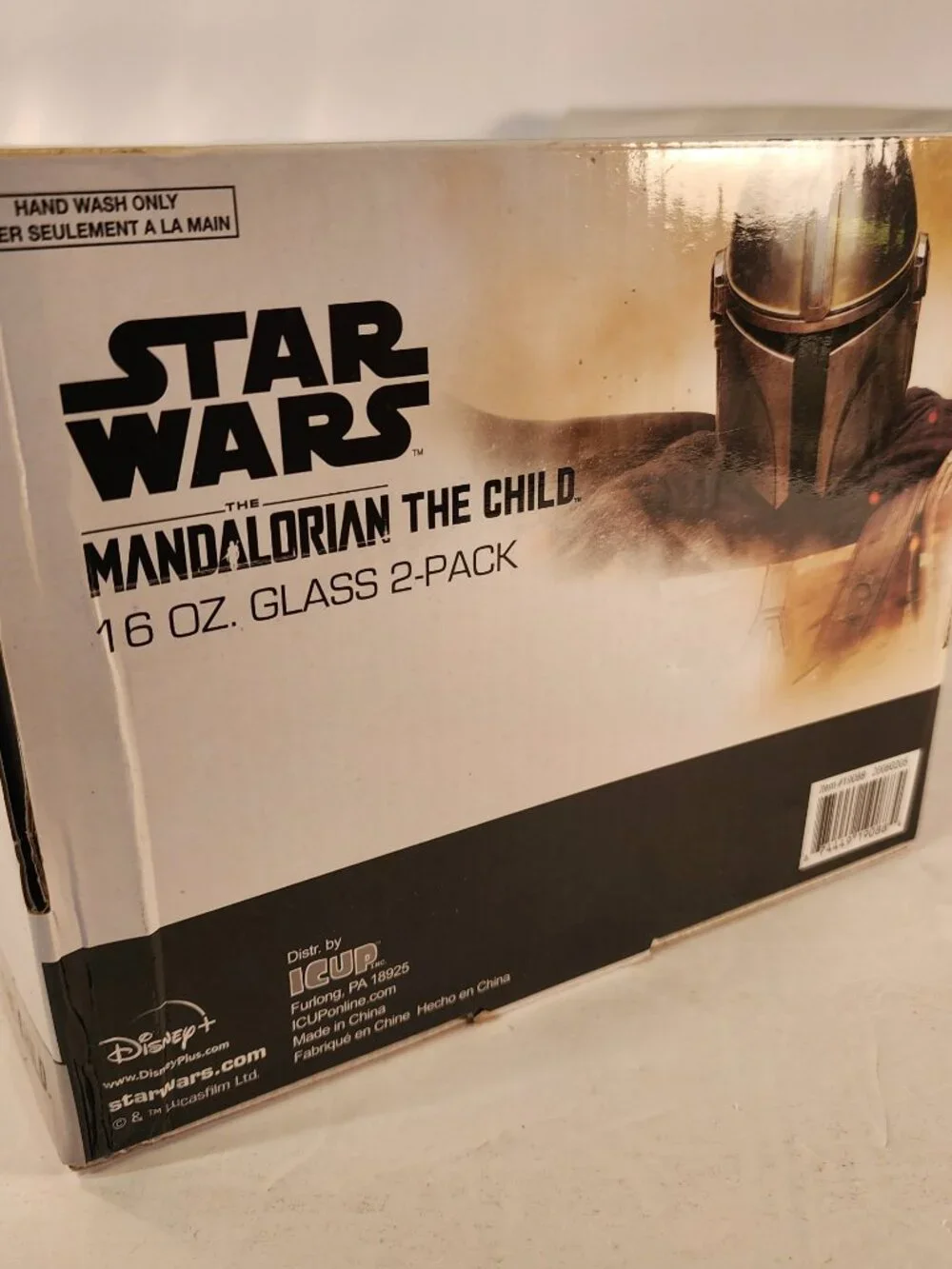 NEW IN BOX Mandalorian and the Child 16oz glass 2 pack